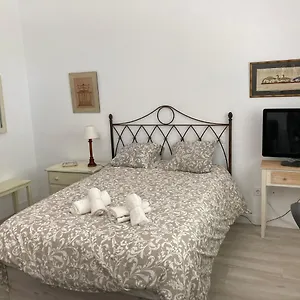 Padre Claret Apartments Apartamento